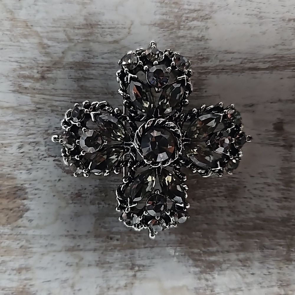 Weiss Vintage Smokey Rhinestones Brooch